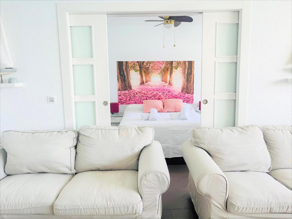 Rentcostadelsol Malagueta Miramar Malaga Exterior photo